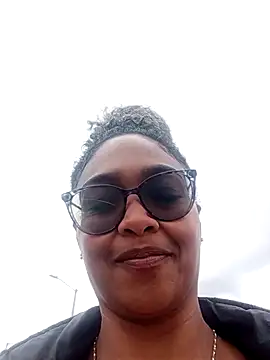 BiiancaEstradaa online show from September 8, 2025, 3:11 pm