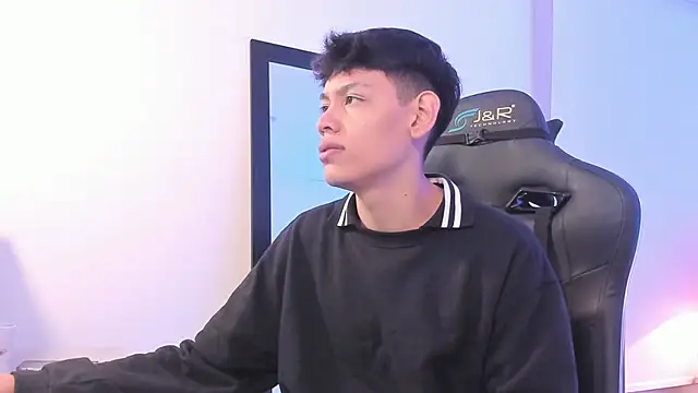 Snapshot of zeus_blaze chatting on September 11, 2025, 11:54 am zeus blaze online show from September 11, 2025, 11:54 am