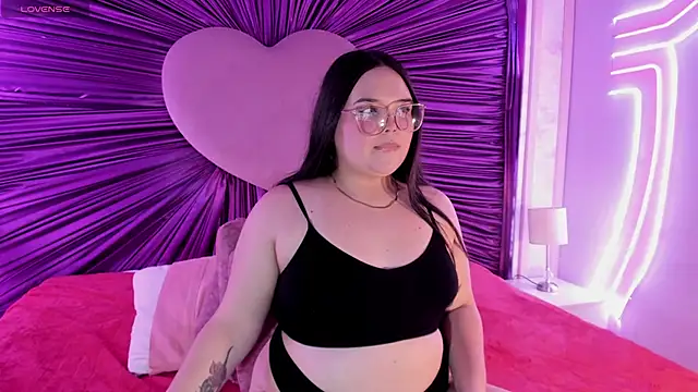 Lushi Love online show from September 25, 2025, 7:20 pm