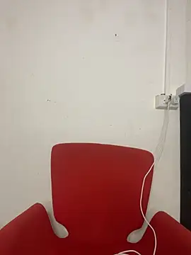 Mia jhoonson online show from September 12, 2025, 9:36 pm