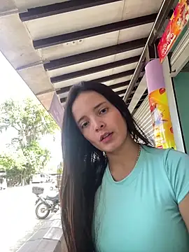 Mia jhoonson online show from February 4, 2026, 5:52 pm