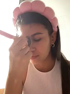 Lenapink19 online show from October 8, 2025, 9:04 pm