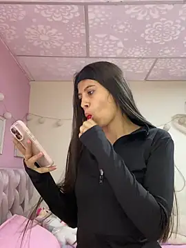 Lenapink19 online show from September 25, 2025, 9:10 pm