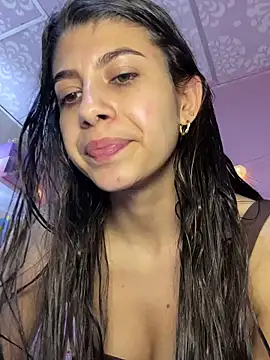 Lenapink19 online show from December 21, 2025, 7:59 pm