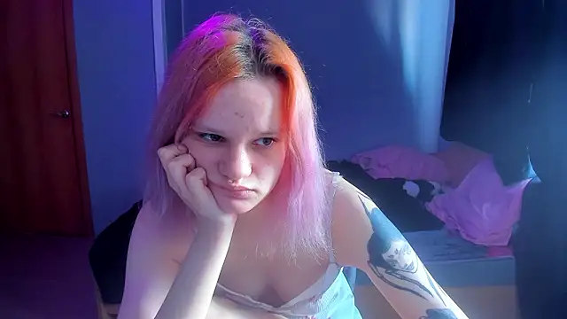 Elieiza xo online show from March 13, 2026, 9:25 am