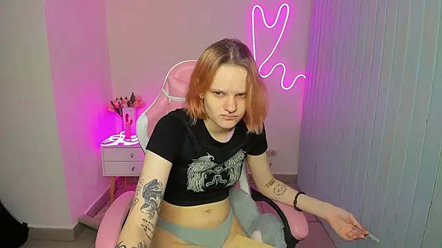 Elieiza xo online show from October 16, 2025, 8:55 am