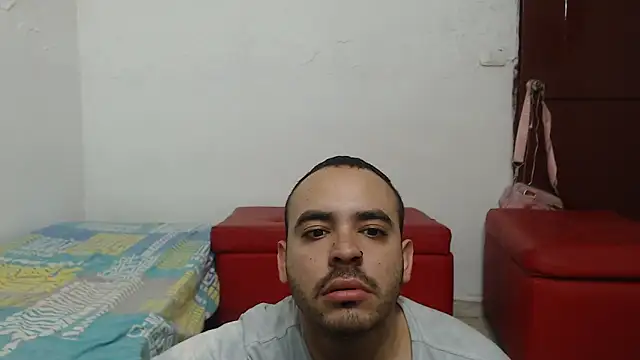 Snapshot of Ana_ThiagoxX chatting on April 23, 2026, 12:50 am Ana ThiagoxX online show from April 23, 2026, 12:50 am