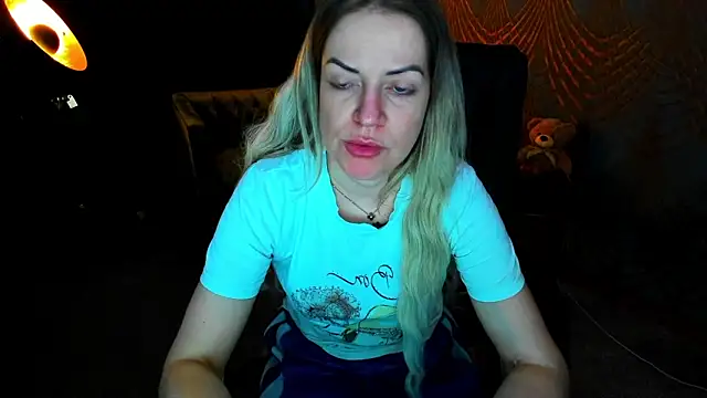 Snapshot of Anna_Snows chatting on May 30, 2026, 4:41 am Anna Snows online show from May 30, 2026, 4:41 am