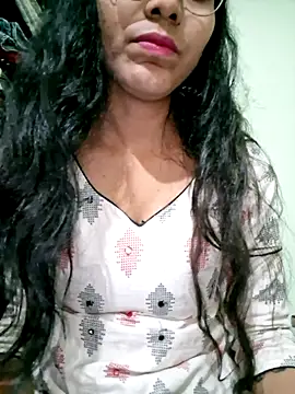 Telugu   Sexygirl   Naidu online show from December 15, 2025, 5:24 am