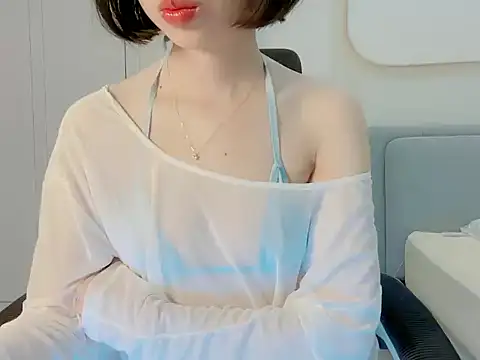 Snapshot of ggLovee chatting on September 24, 2025, 10:38 pm ggLovee online show from September 24, 2025, 10:38 pm