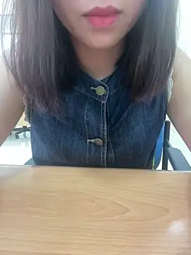 -NhaKy22 online show from April 9, 2026, 1:51 am