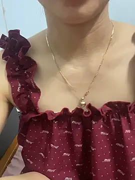 Snapshot of -NhaKy22 chatting on October 8, 2025, 2:29 pm -NhaKy22 online show from October 8, 2025, 2:29 pm