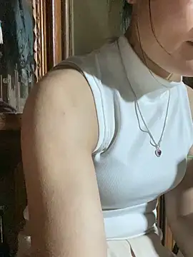 Snapshot of PhanHaa chatting on February 25, 2026, 1:55 pm PhanHaa online show from February 25, 2026, 1:55 pm