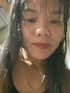 Snapshot of PhanHaa chatting on February 19, 2026, 1:57 am PhanHaa online show from February 19, 2026, 1:57 am