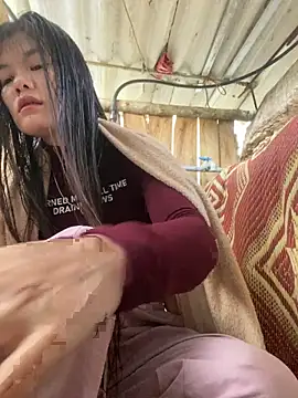 Snapshot of PhanHaa chatting on January 18, 2026, 9:02 am PhanHaa online show from January 18, 2026, 9:02 am