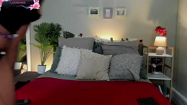 HotStellaaa online show from January 5, 2026, 6:11 pm