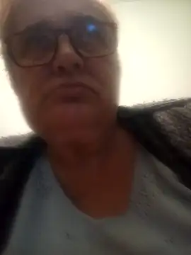 Sonya51561 online show from September 30, 2025, 4:35 pm