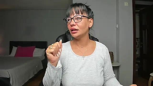 Ella sweety00 online show from November 27, 2025, 10:43 pm