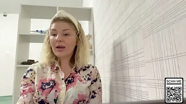 Blondie xoxoxo online show from November 20, 2025, 8:04 am