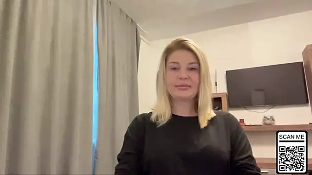 Blondie xoxoxo online show from October 7, 2025, 8:26 am