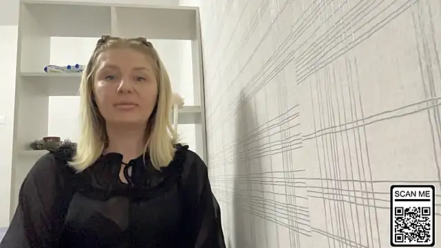 Blondie xoxoxo online show from November 14, 2025, 2:10 pm