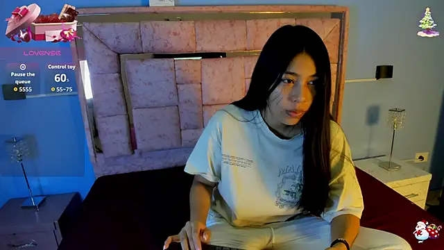 LICKY LOV online show from September 30, 2025, 3:12 am