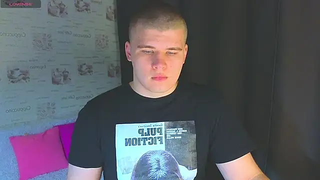 kittenmurr online show from October 12, 2025, 8:21 pm