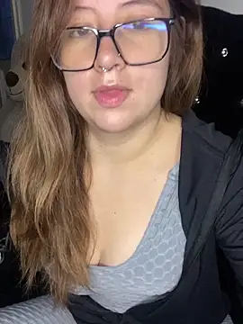 Snapshot of Blair_Bunnyy chatting on October 10, 2025, 10:54 pm Blair Bunnyy online show from October 10, 2025, 10:54 pm