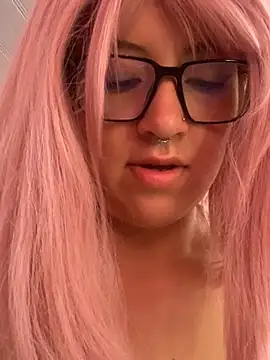 Snapshot of Blair_Bunnyy chatting on September 10, 2025, 5:45 pm Blair Bunnyy online show from September 10, 2025, 5:45 pm