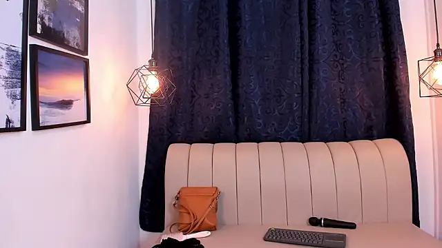 natasha moreno online show from March 25, 2026, 12:37 pm