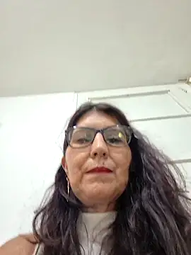 Snapshot of swity_foster chatting on May 11, 2026, 1:56 pm swity foster online show from May 11, 2026, 1:56 pm