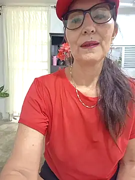 Snapshot of swity_foster chatting on May 22, 2026, 2:48 pm swity foster online show from May 22, 2026, 2:48 pm
