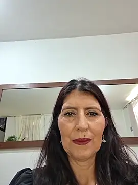 Snapshot of swity_foster chatting on April 26, 2026, 2:36 pm swity foster online show from April 26, 2026, 2:36 pm