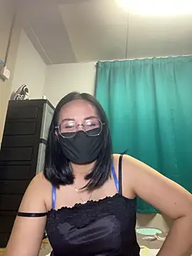 melyiaaa online show from April 29, 2026, 2:54 pm