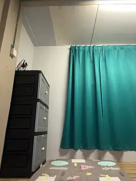 melyiaaa online show from February 24, 2026, 3:24 pm