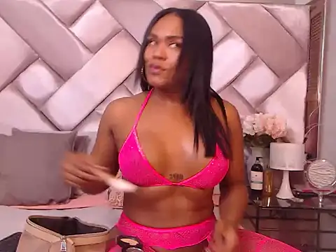 Ashleyroberst online show from November 13, 2025, 10:19 am