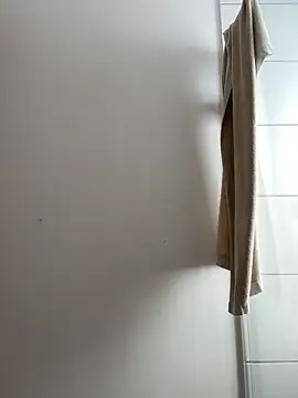 Ccffffjjik online show from October 23, 2025, 11:42 am