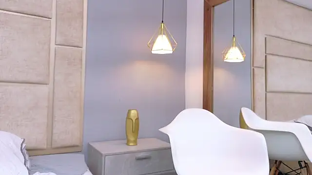 Snapshot of Ashley_HotGirl chatting on November 18, 2025, 8:01 pm Ashley HotGirl online show from November 18, 2025, 8:01 pm