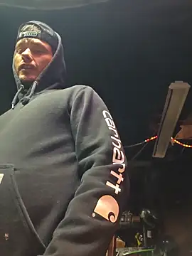 twistafatpipe online show from October 8, 2025, 9:33 am