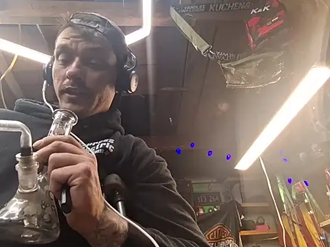 twistafatpipe online show from March 24, 2026, 4:01 am