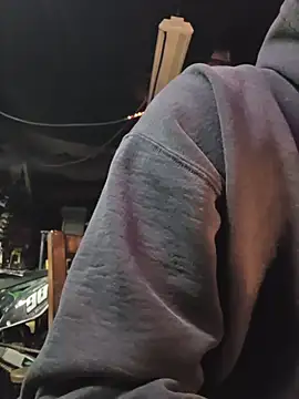 twistafatpipe online show from October 10, 2025, 9:32 am