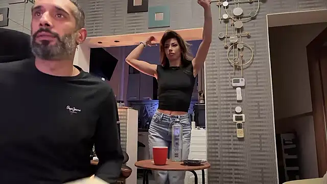 Snapshot of Secret_Lovers1 chatting on January 16, 2026, 11:31 pm Secret Lovers1 online show from January 16, 2026, 11:31 pm