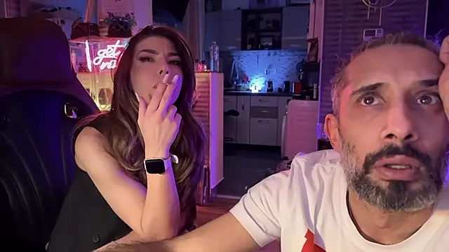 Snapshot of Secret_Lovers1 chatting on January 17, 2026, 10:35 pm Secret Lovers1 online show from January 17, 2026, 10:35 pm