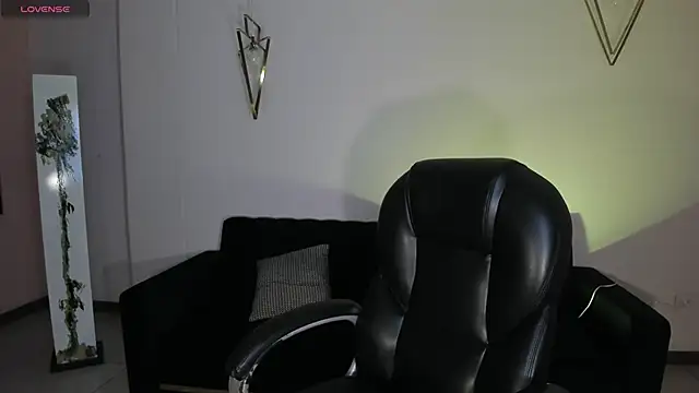 Snapshot of LizzCooper chatting on November 25, 2025, 3:29 am LizzCooper online show from November 25, 2025, 3:29 am