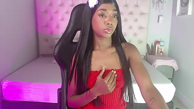 Snapshot of candyy_ebony chatting on October 15, 2025, 1:30 pm candyy ebony online show from October 15, 2025, 1:30 pm