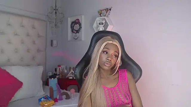 Snapshot of candyy_ebony chatting on November 28, 2025, 4:01 am candyy ebony online show from November 28, 2025, 4:01 am