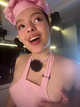 AriaHeavenss online show from October 26, 2025, 12:55 am