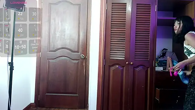 Snapshot of NubesNubladas chatting on September 25, 2025, 3:45 am NubesNubladas online show from September 25, 2025, 3:45 am