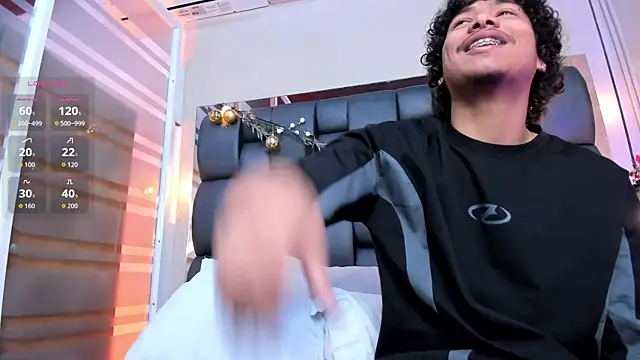 Miriam milf online show from April 20, 2026, 12:41 pm