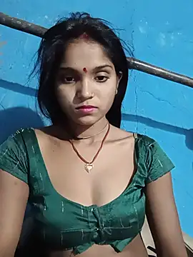 Snapshot of Harini_Gautam chatting on May 21, 2026, 9:23 pm Harini Gautam online show from May 21, 2026, 9:23 pm